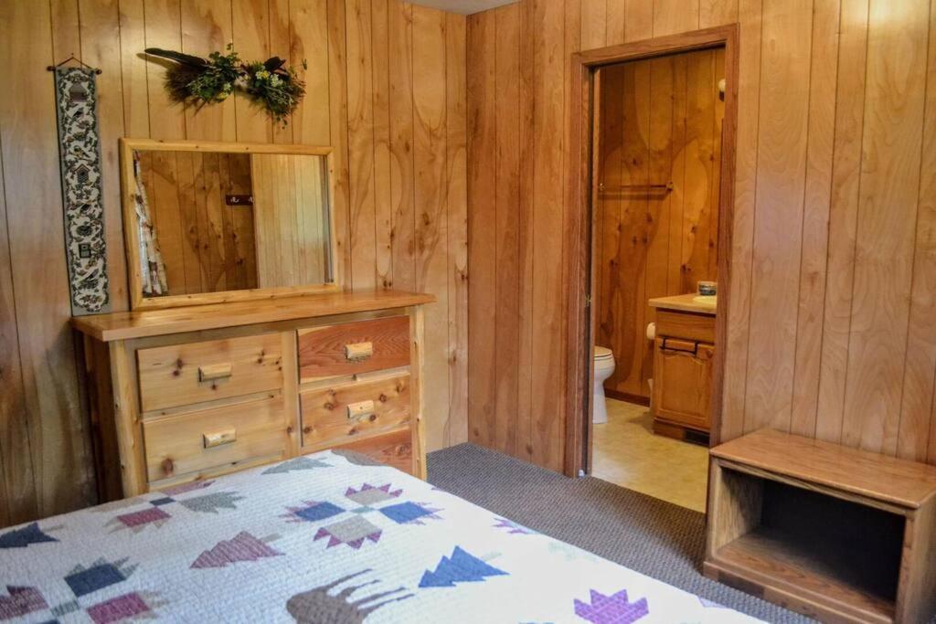 Nitschke'S Resort Cabin #15 Миноккуа Экстерьер фото