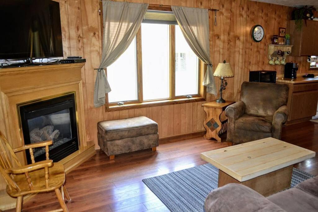 Nitschke'S Resort Cabin #15 Миноккуа Экстерьер фото